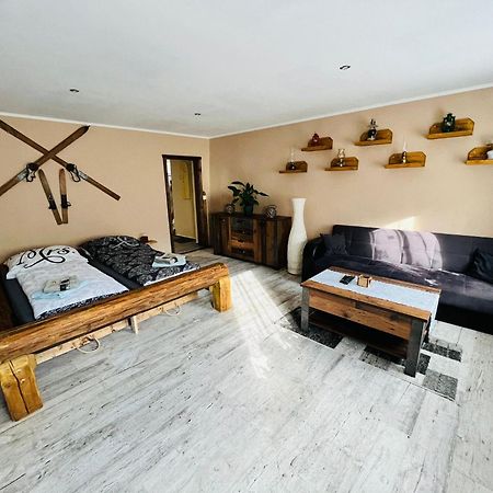 Apartman Houmr ヤーヒモフ エクステリア 写真